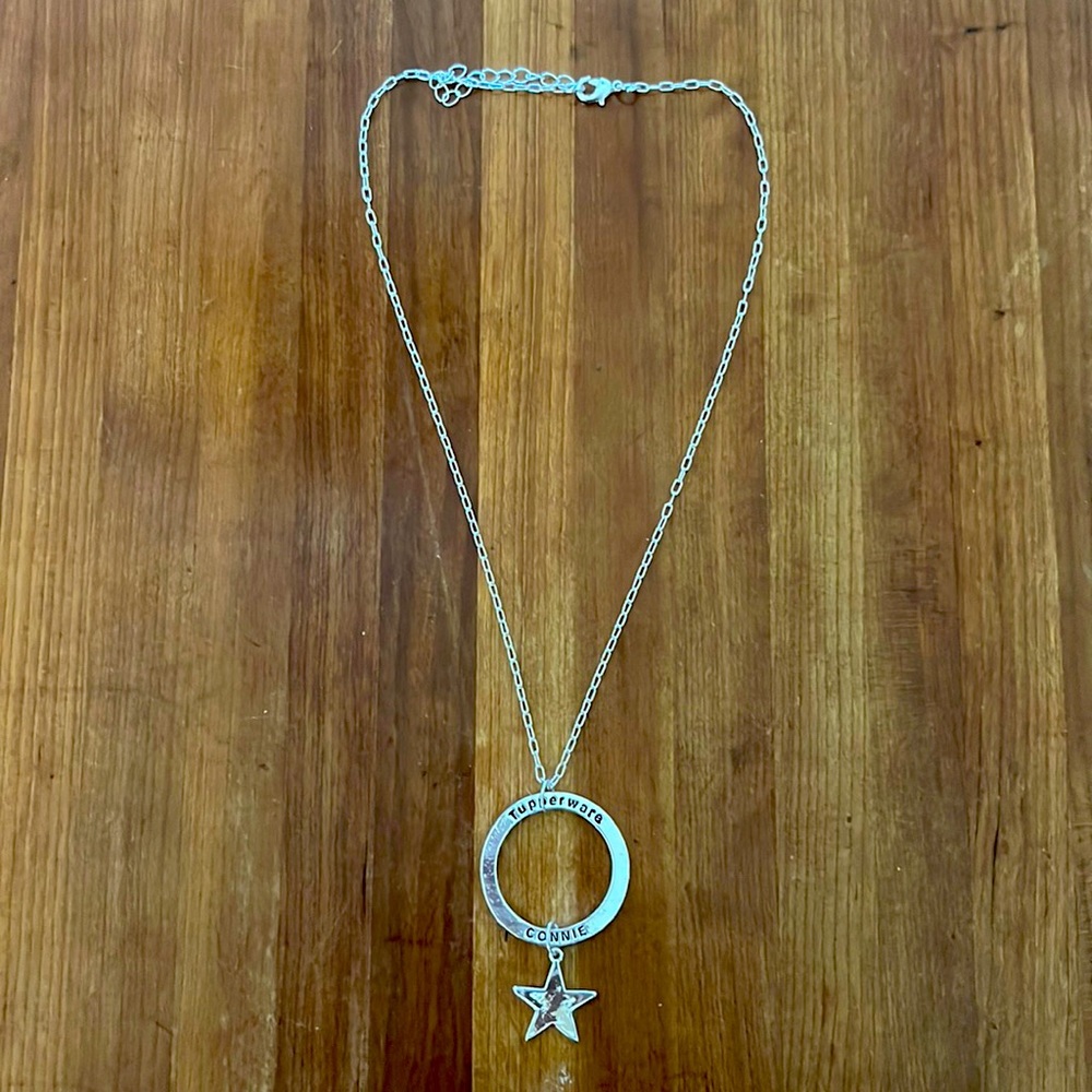 NEW TUPPERWARE Silver Connie Star Necklace (no tags)